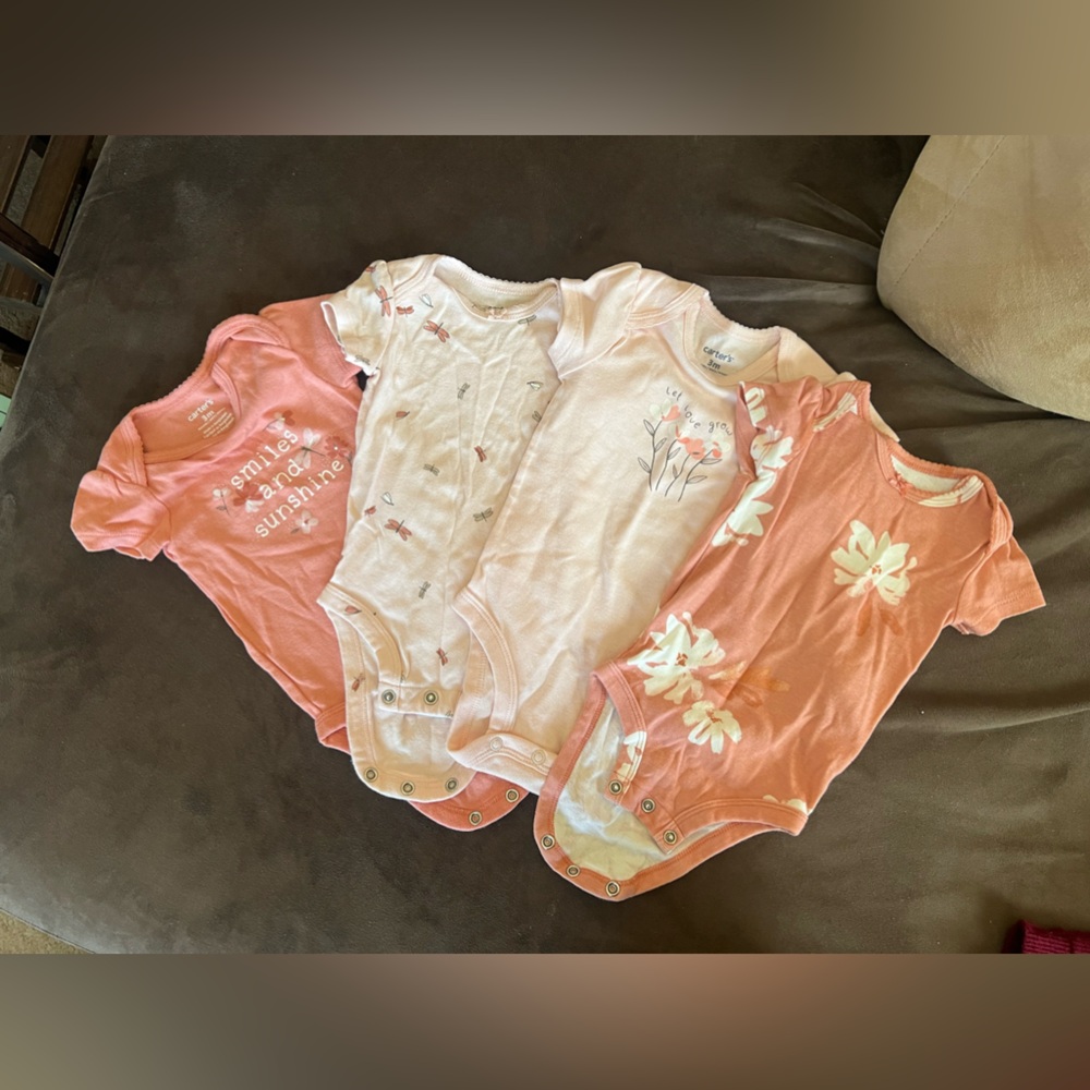 Carters onesie 4pc